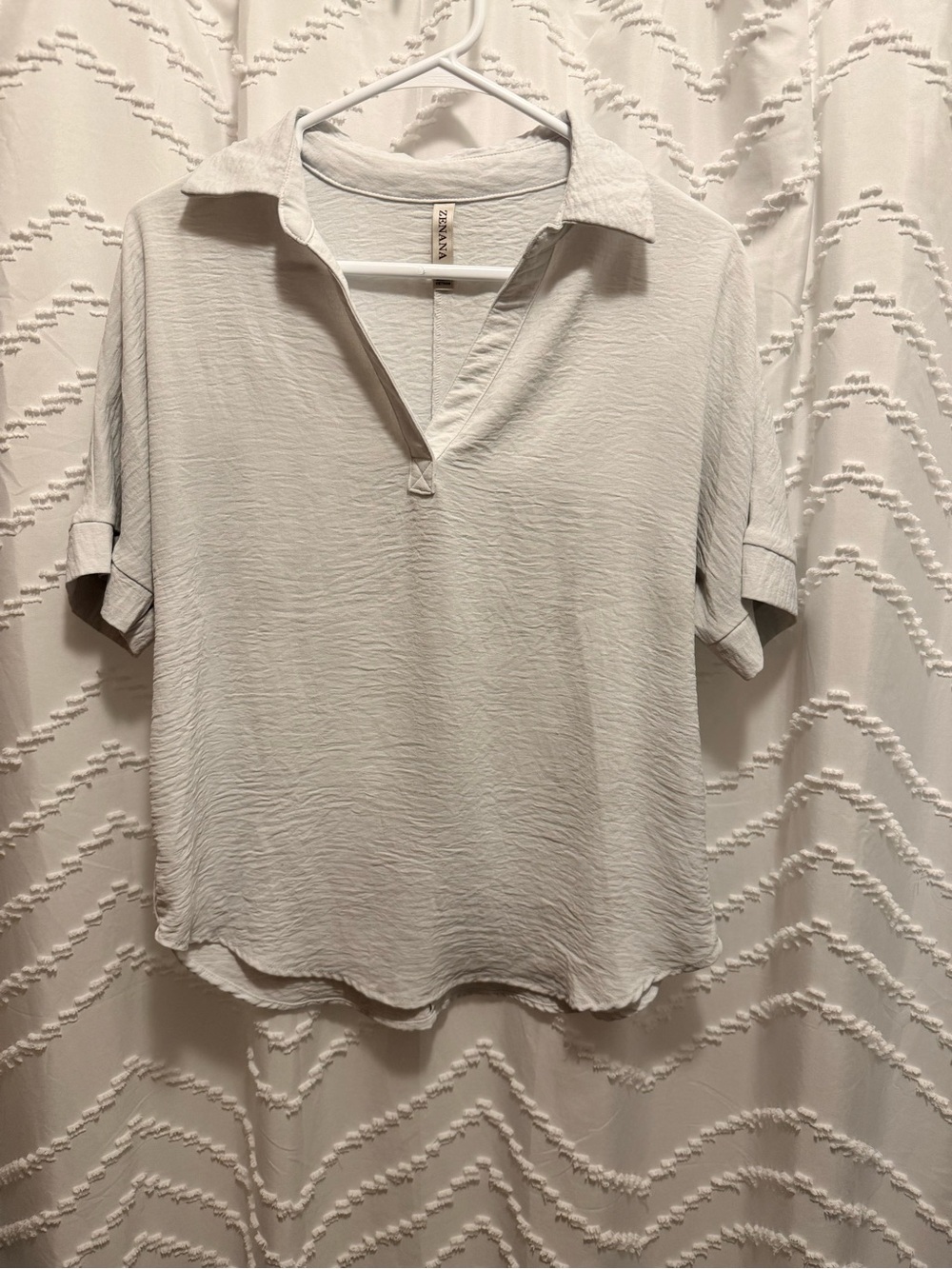 Zenana Outfitters Light Gray Collared V-Neck Short Sleeve Top